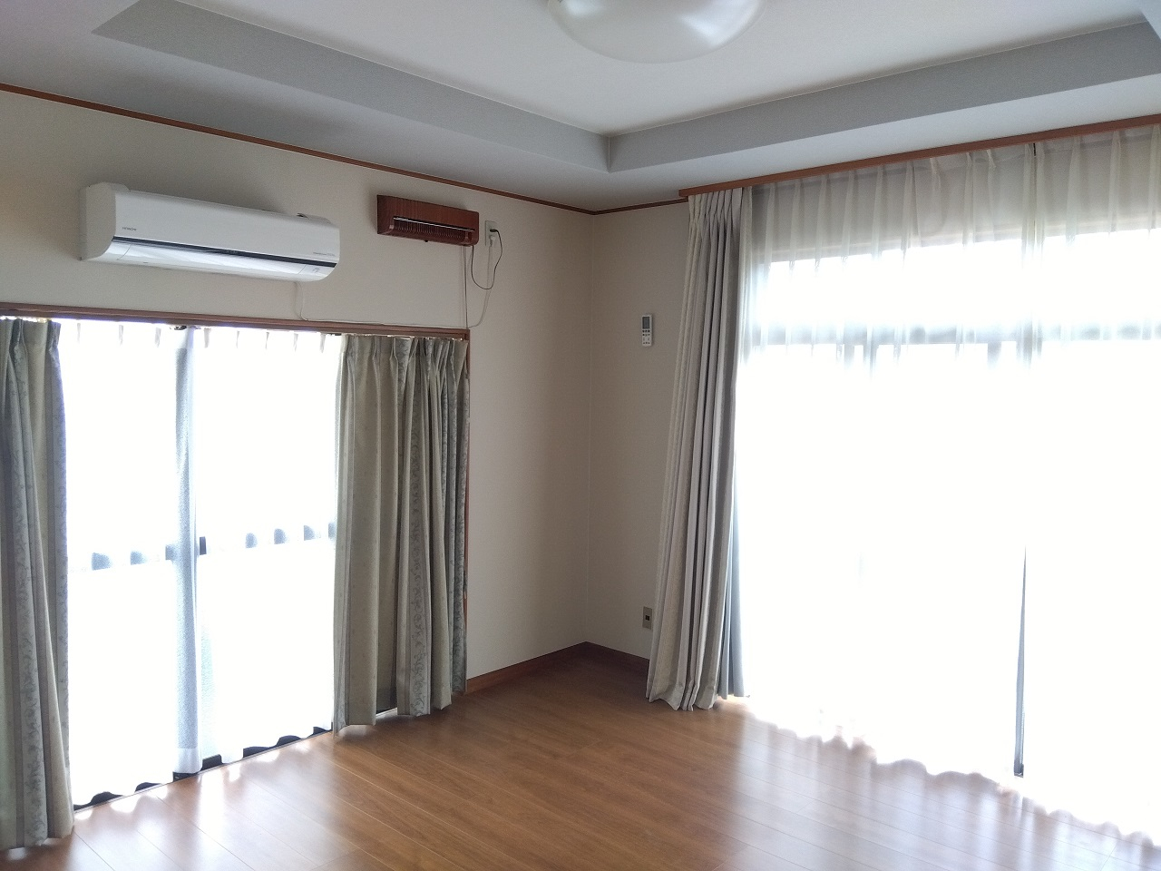 桜町2丁目戸建のリビング