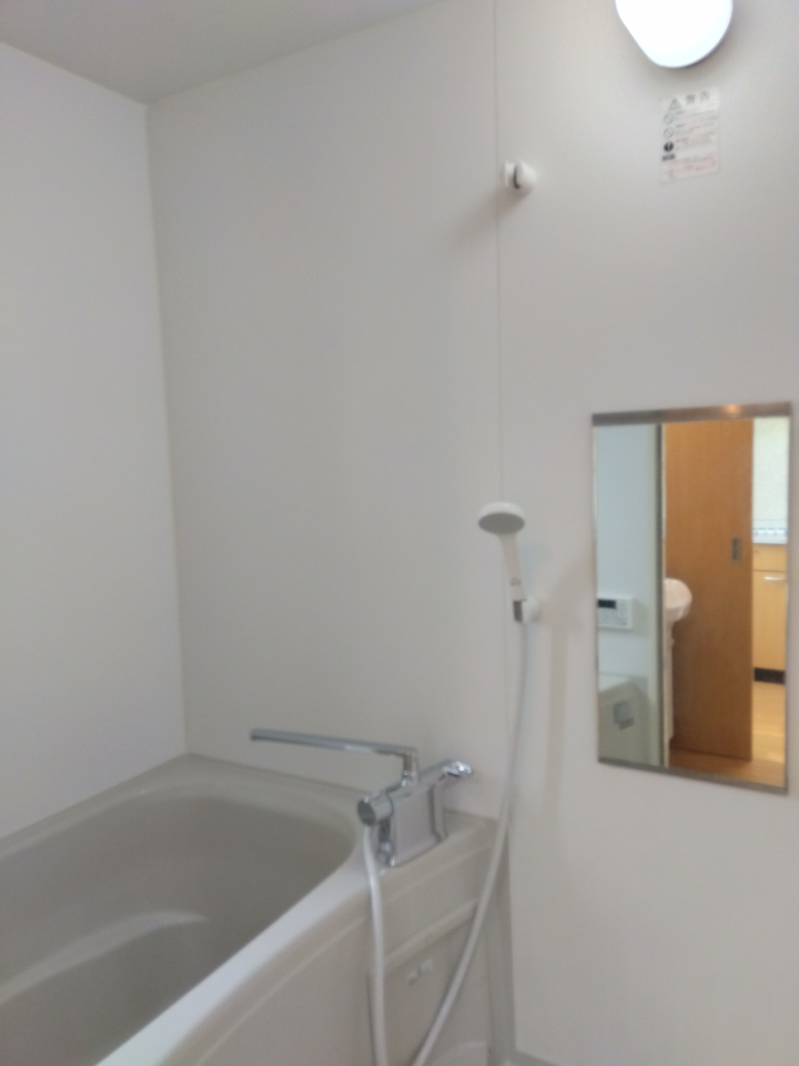 エヴァーグリーンの風呂