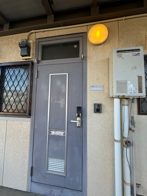 ハイム横割の玄関