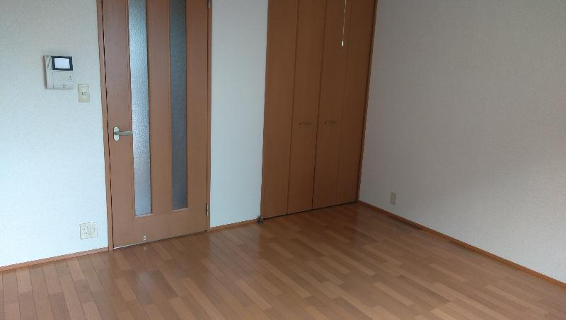 メゾネットの寝室