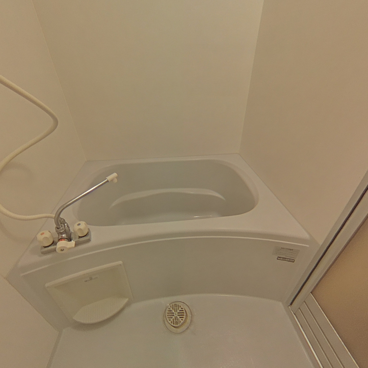 エストレイアBの風呂