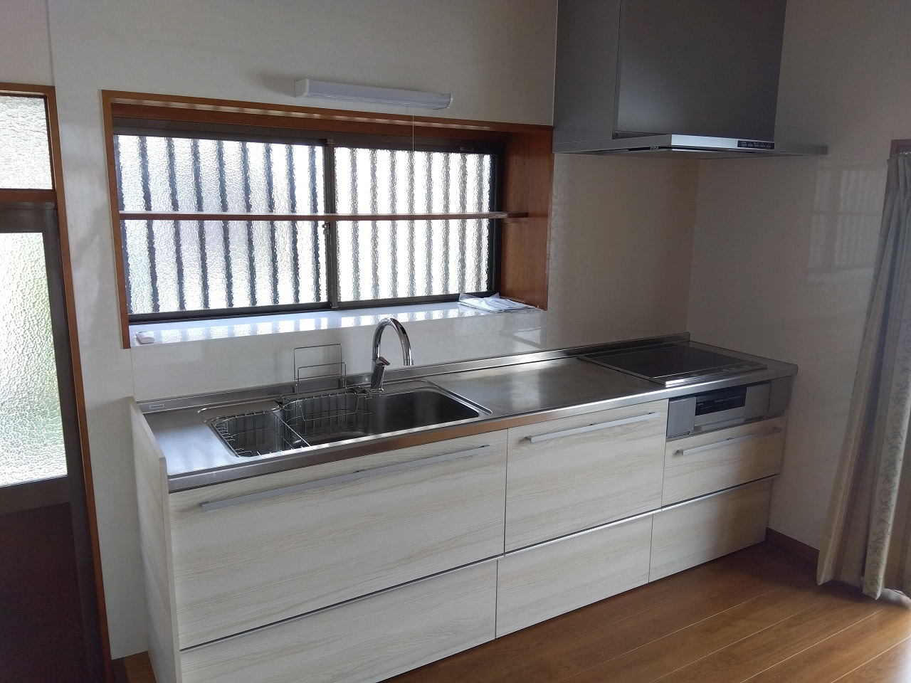 桜町2丁目戸建のキッチン