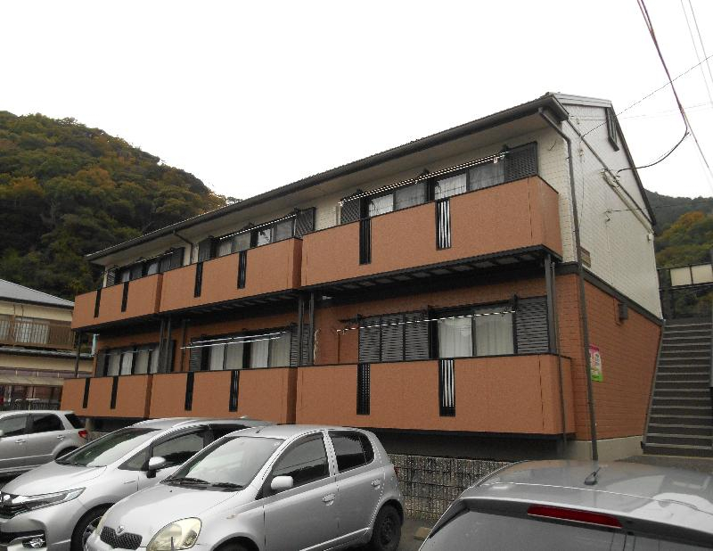 ファミール下田の外観