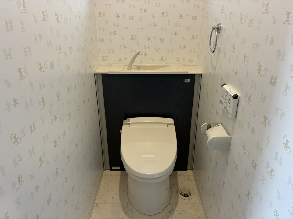 鹿谷町貸家の画像