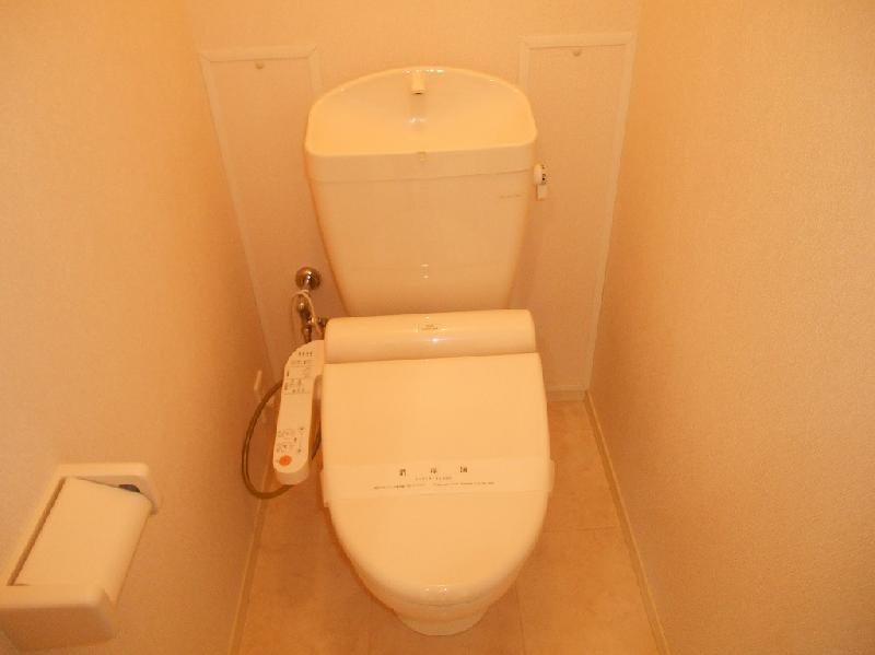 ラヴィエールBのトイレ