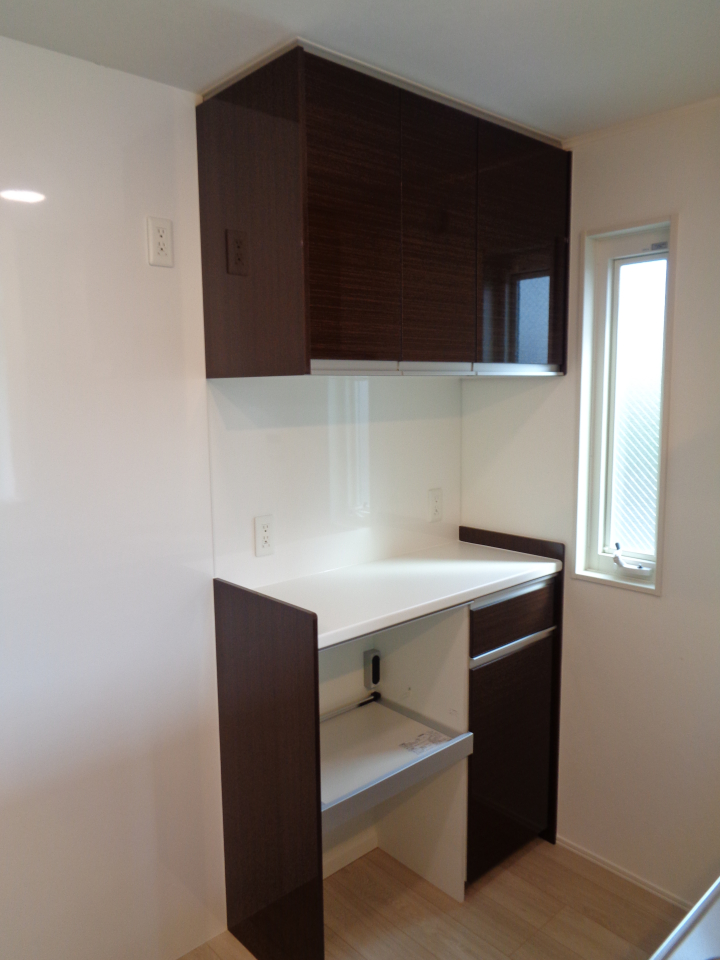 ルリアン縁のキッチン