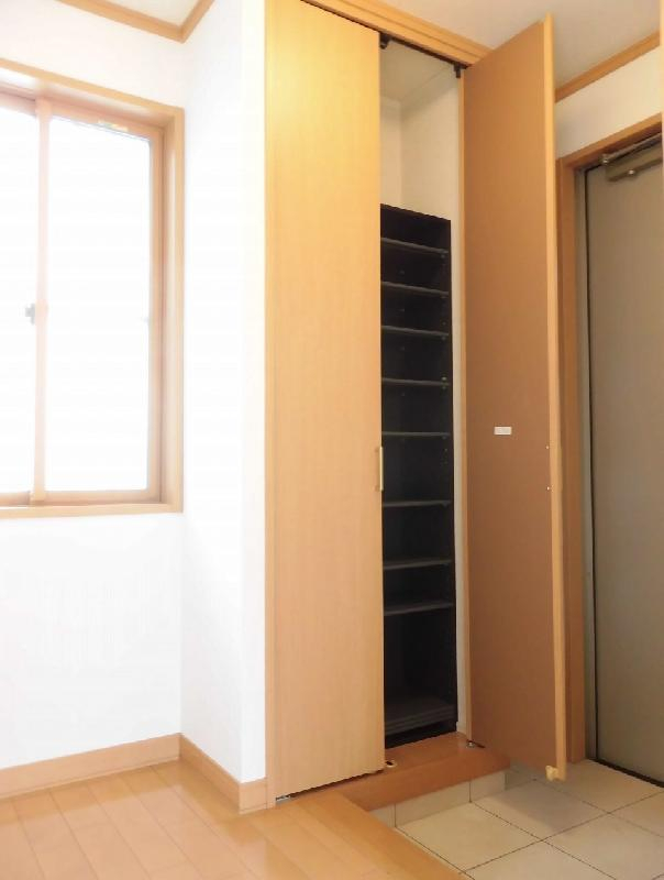 伝法戸建の玄関