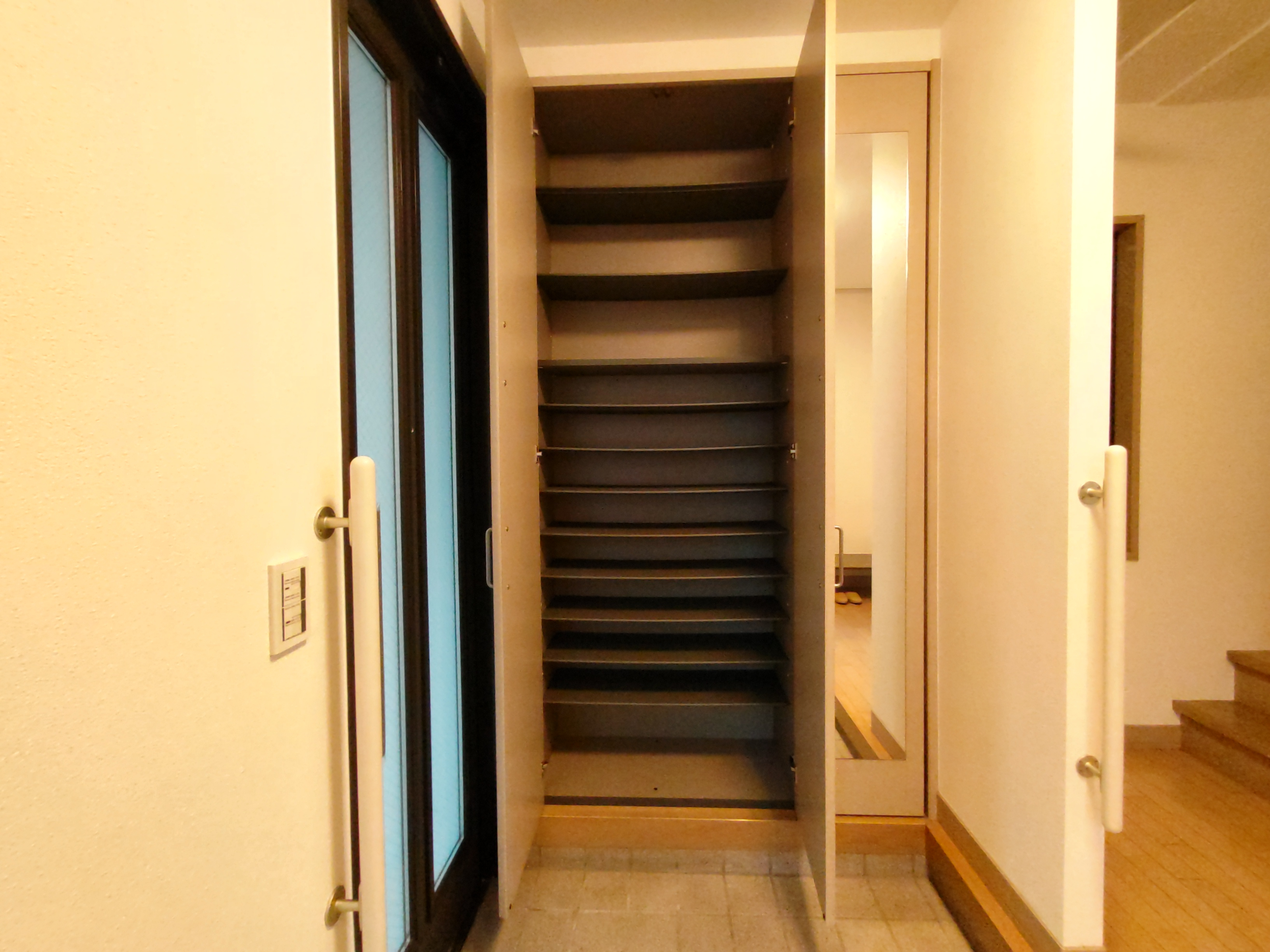 鷹匠3丁目戸建の収納