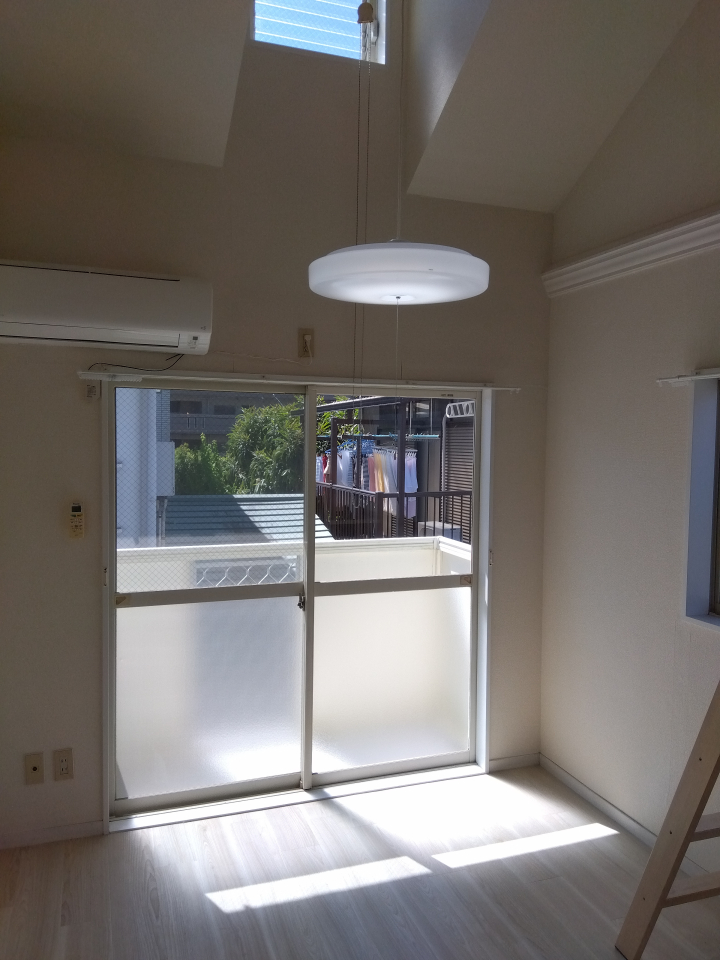 他の同型の部屋の写真です。現状有姿。