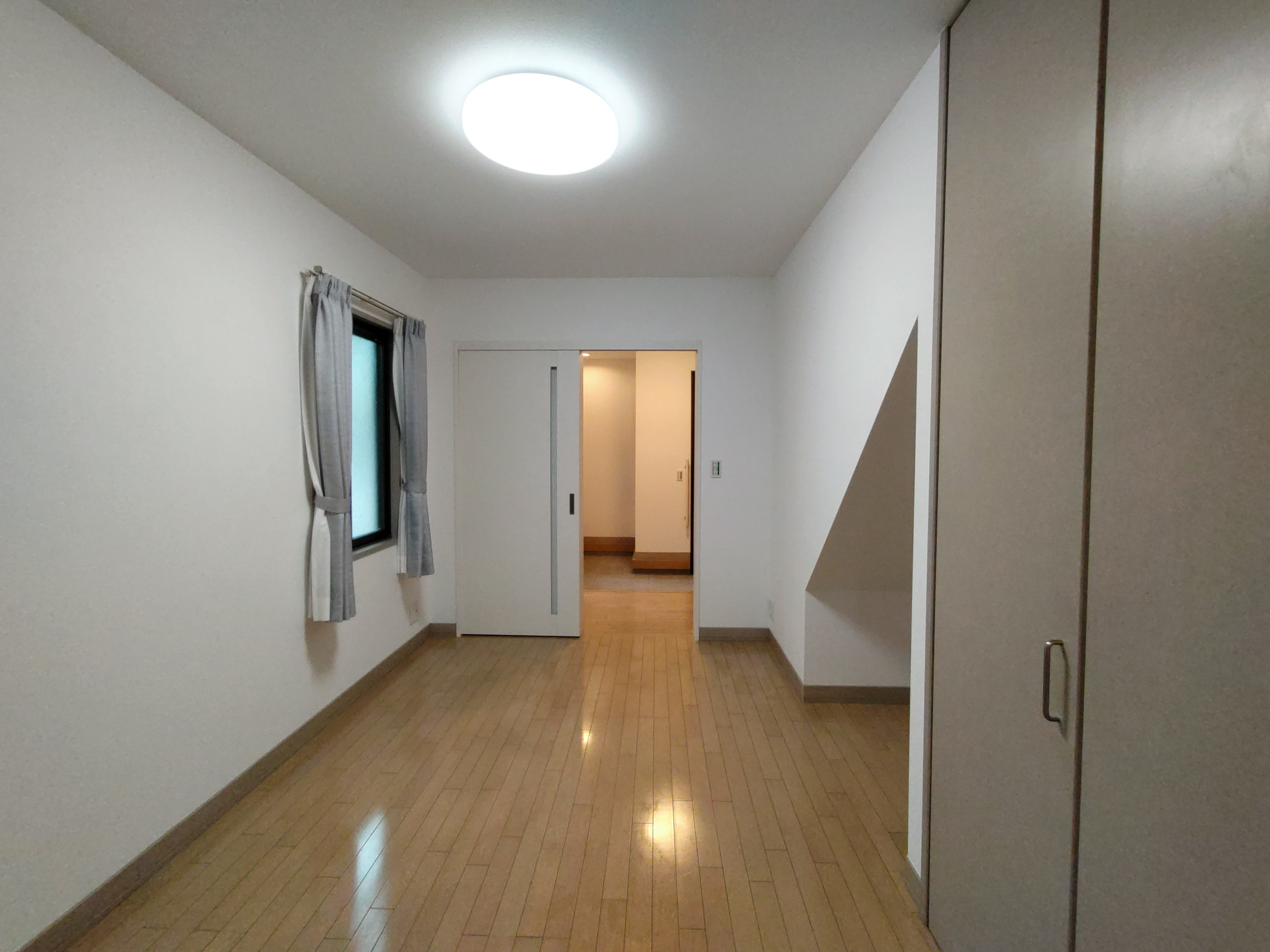 鷹匠3丁目戸建のリビング