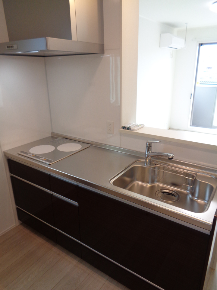 ルリアン縁のキッチン