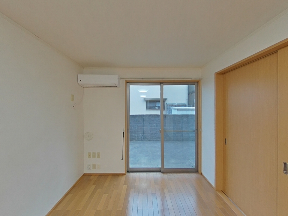 グランドソレーユ(中田島)の玄関