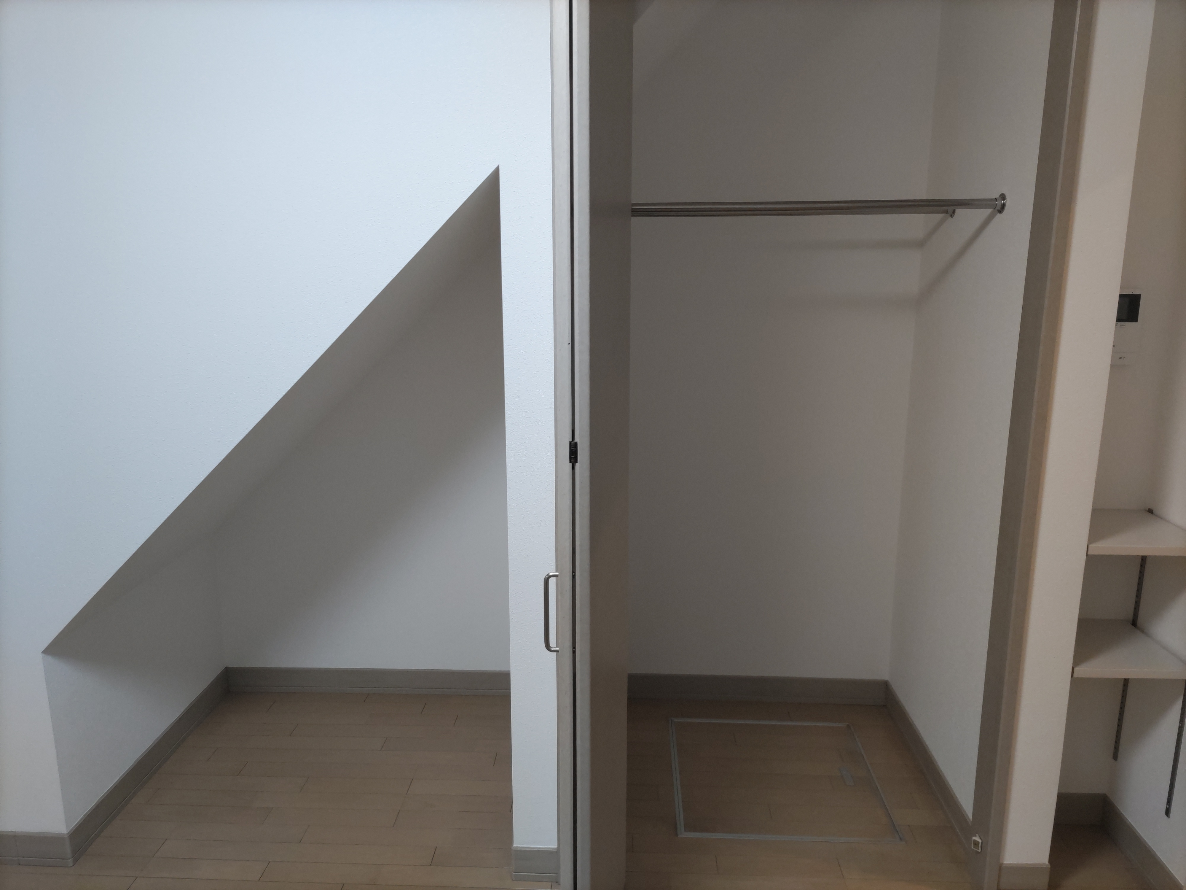 鷹匠3丁目戸建の収納