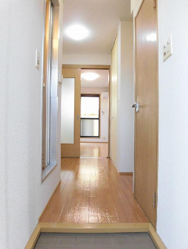 コーポタカダAの玄関