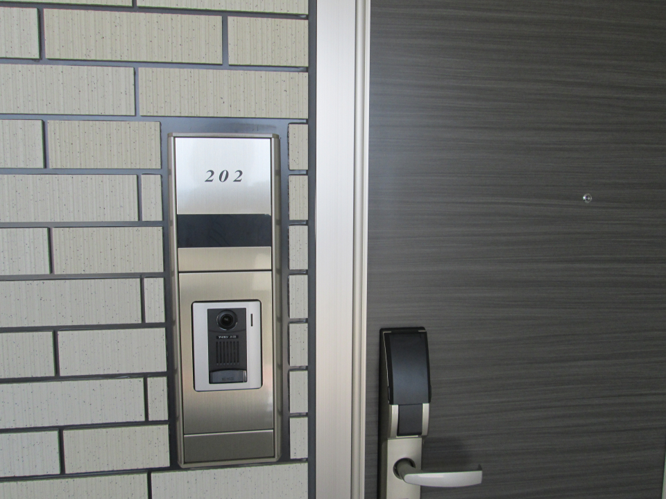 Ton 1の玄関
