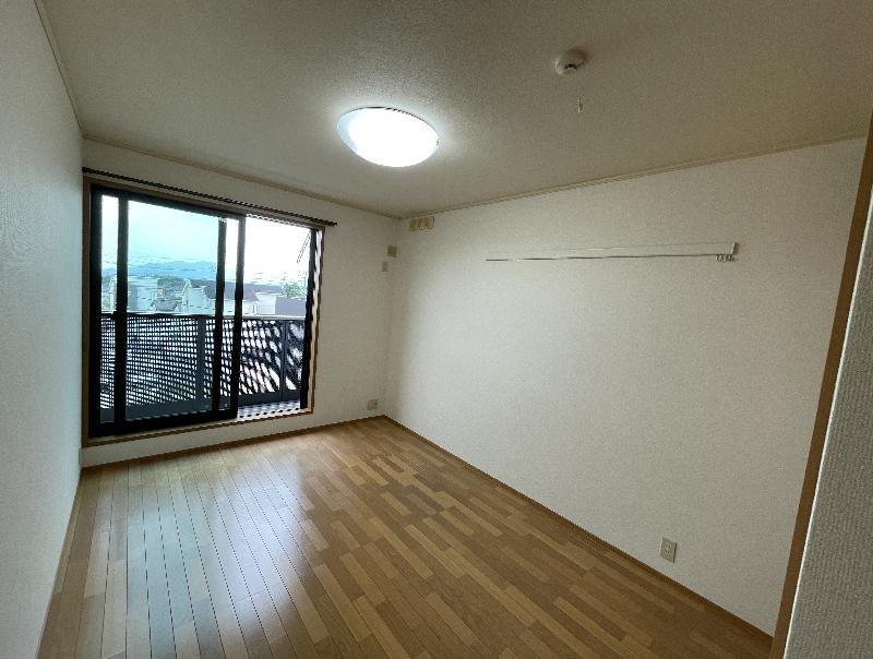 ロイヤル宝田の寝室