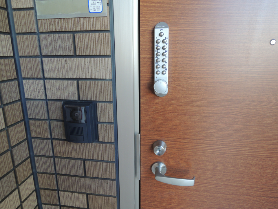 サンメゾンの玄関
