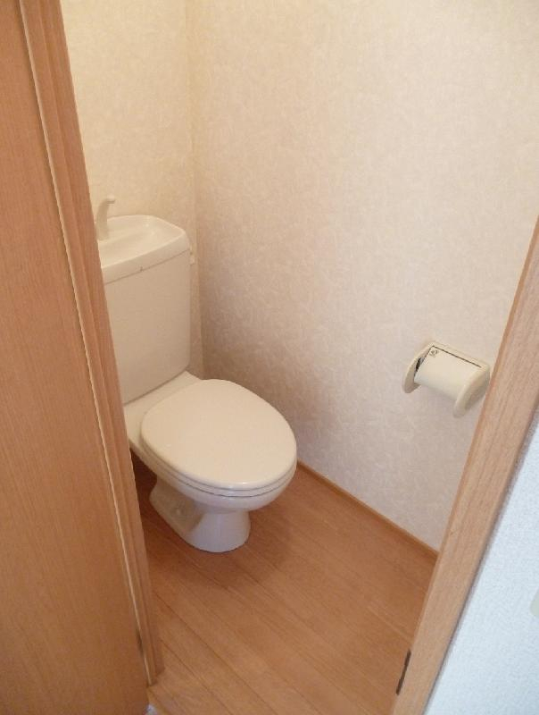 メゾンド前田Bのトイレ