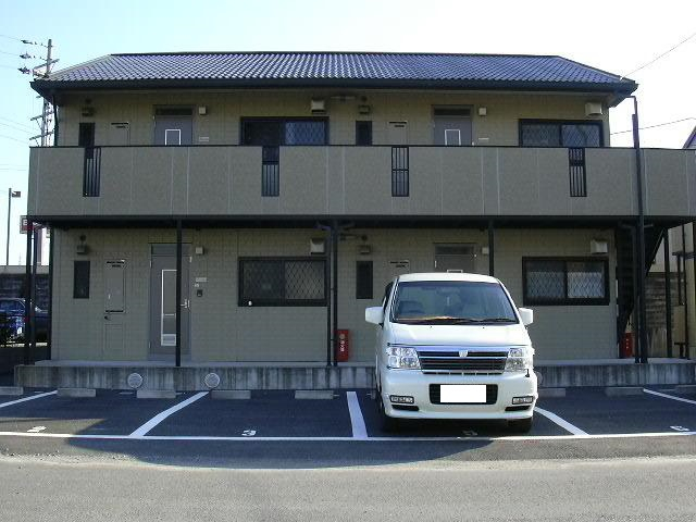 トレイシュアルボレーIの外観