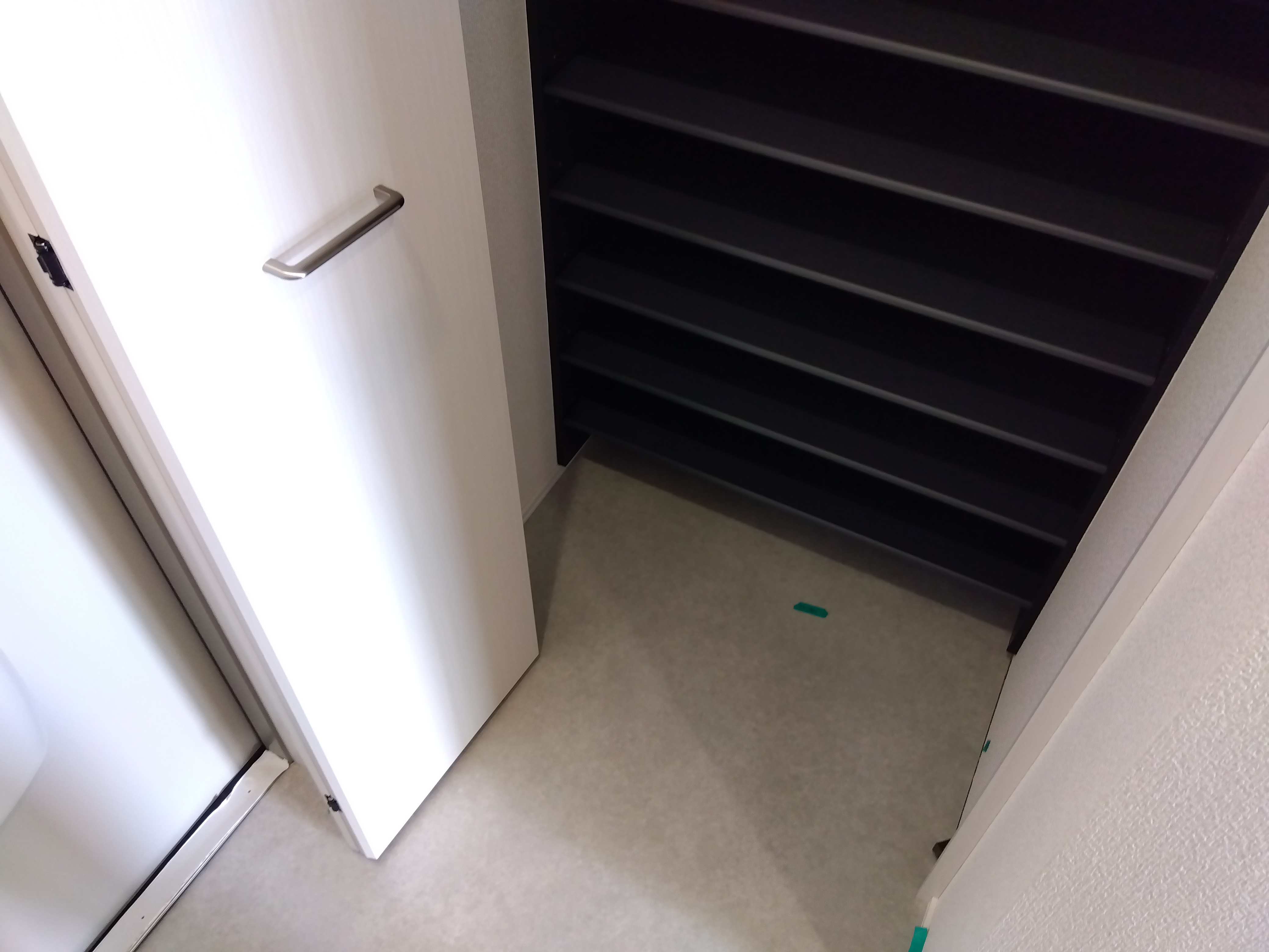 ラ・ルーチェの玄関