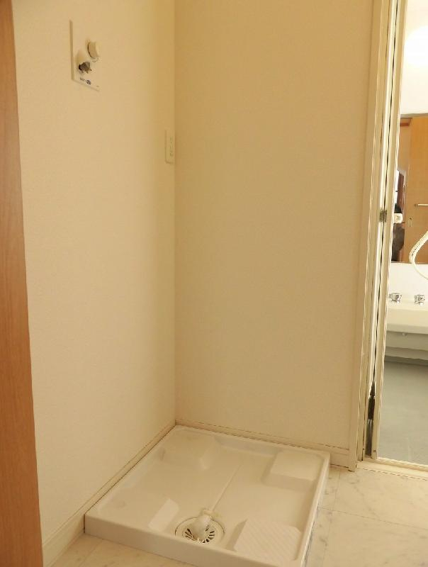 伝法戸建の洗面所