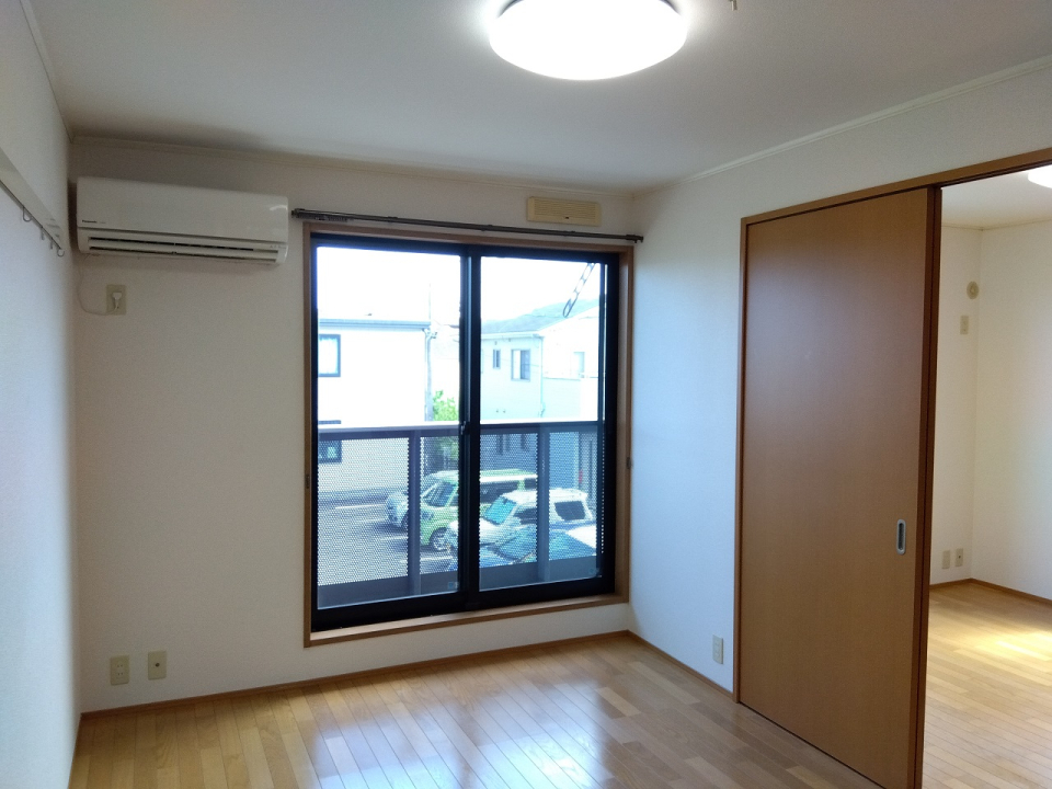 他の同型の部屋の写真です。現状有姿。