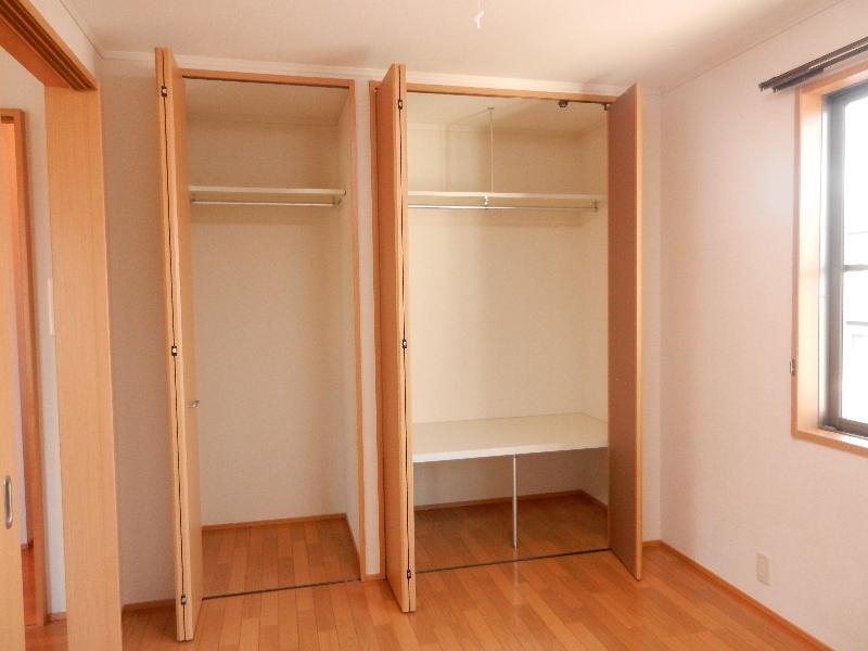 収納:101写真参照