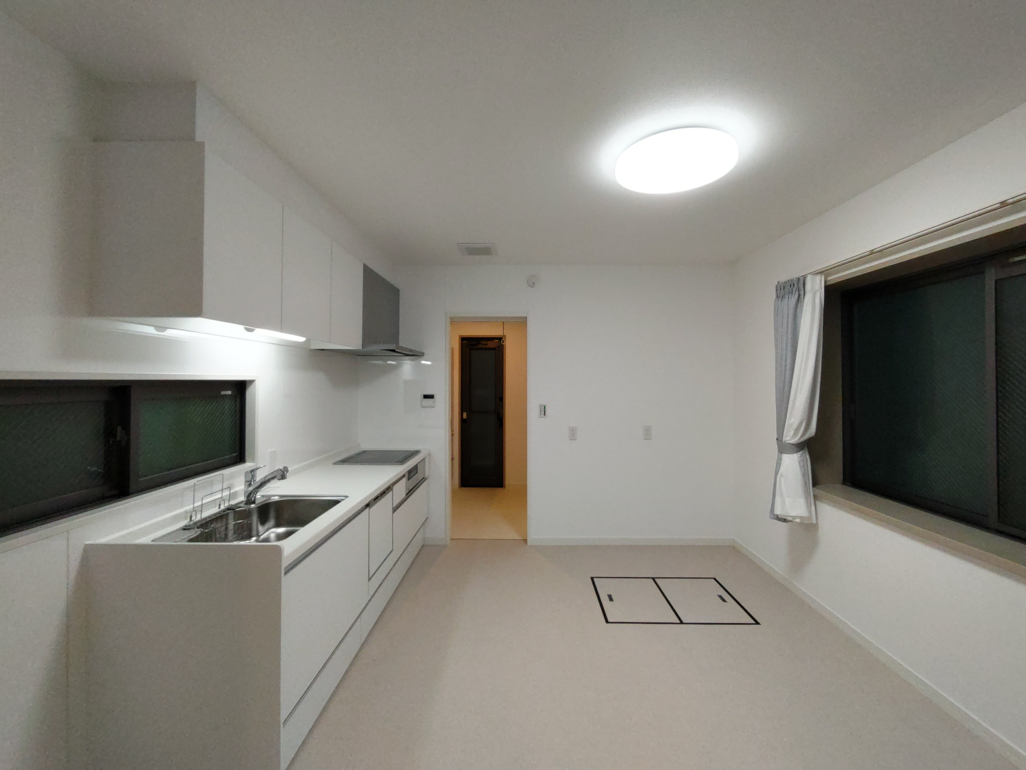 鷹匠3丁目戸建のキッチン