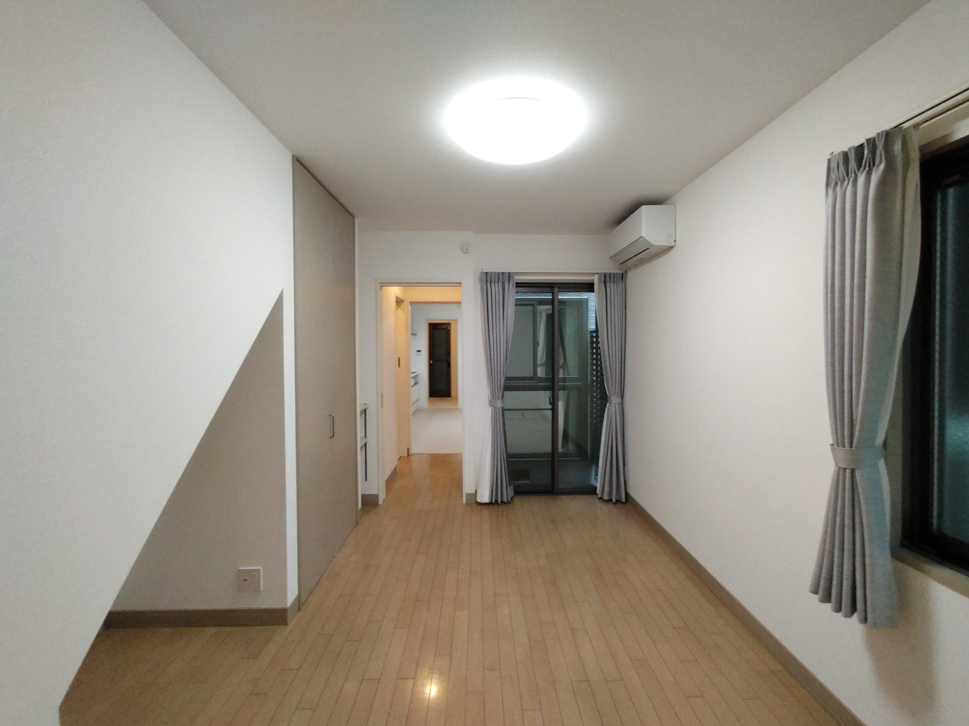 鷹匠3丁目戸建のリビング