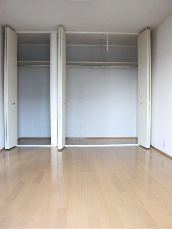 ピュアⅡ　洋室