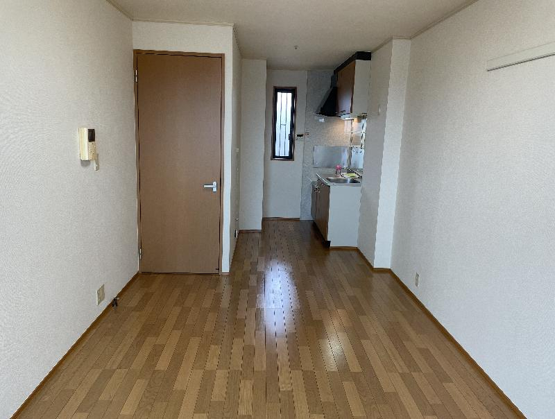 ロイヤル宝田のリビング