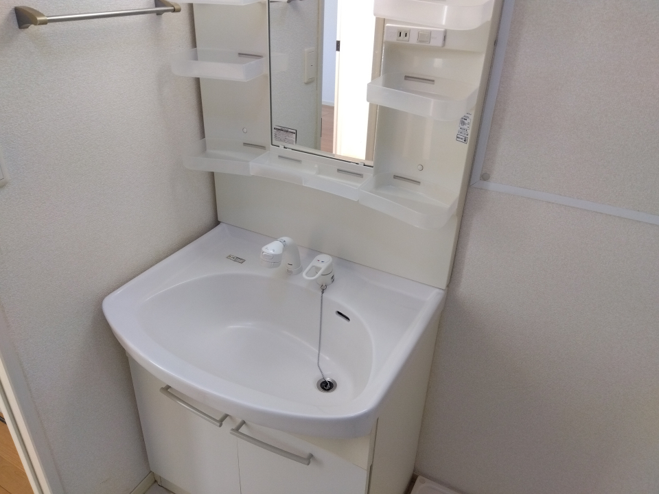 ファミール狐ヶ崎の洗面所