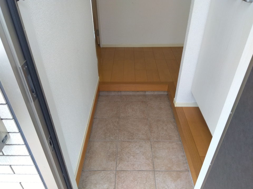 サニーハウスの玄関