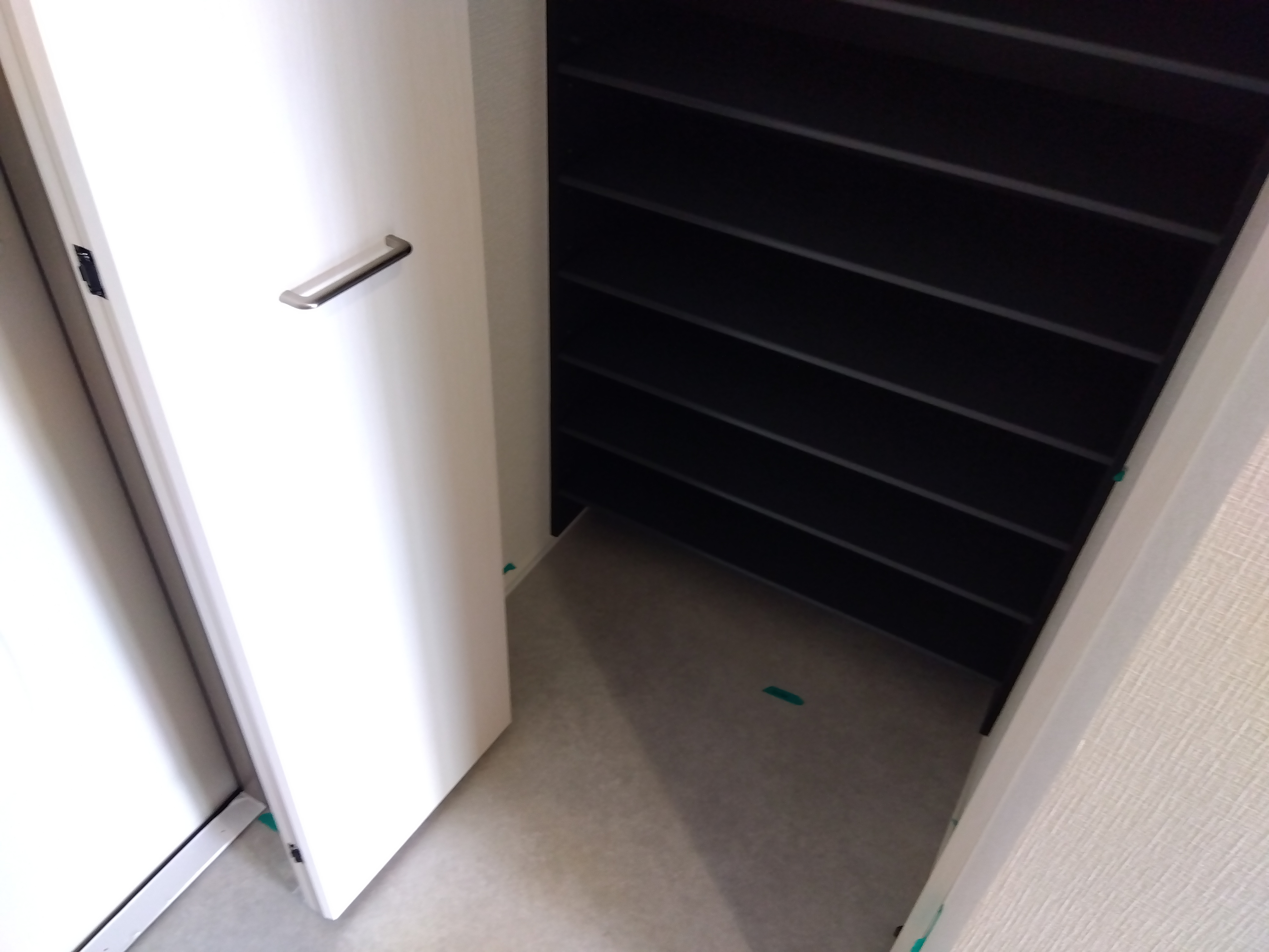 ラ・ルーチェの玄関