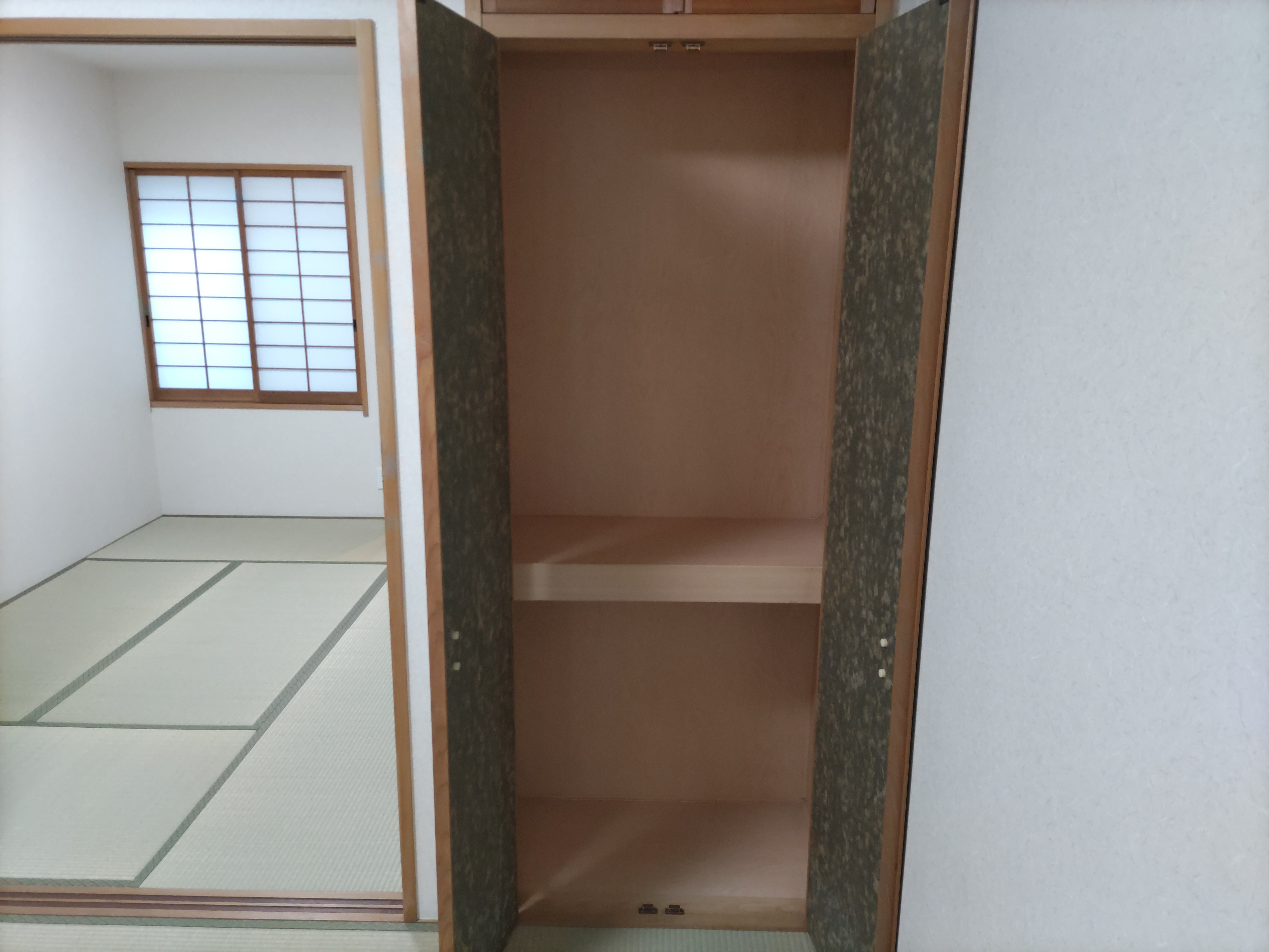 鷹匠3丁目戸建の収納