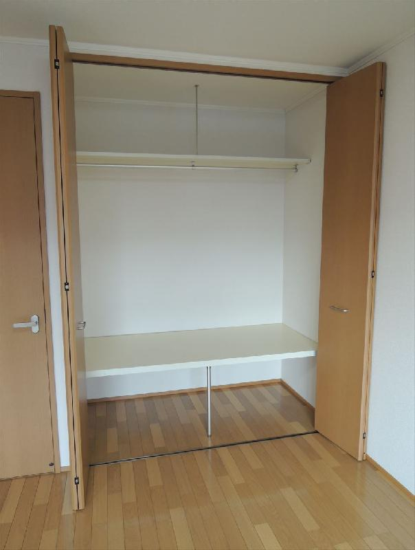東側洋室収納※101の写真使用