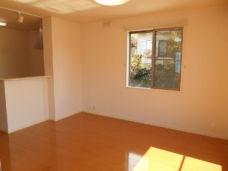 ラヴィエールBのリビング