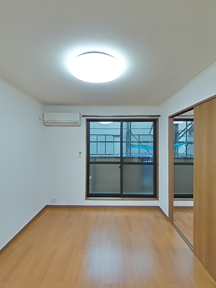 クレセールメゾンCのリビング