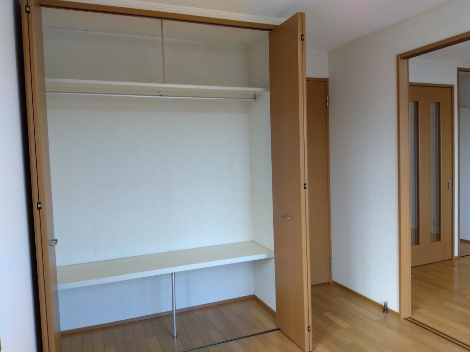 他の同型の部屋の写真です。現状有姿。