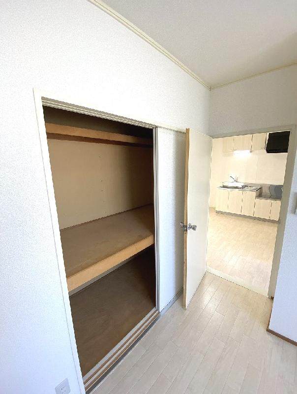 フローラル南町の収納