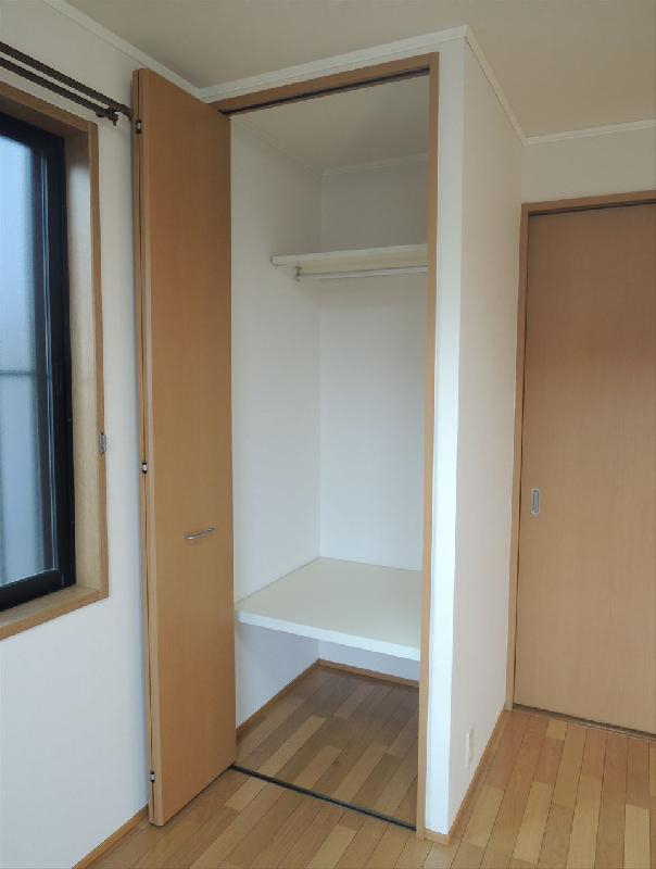 西側洋室収納※101の写真使用
