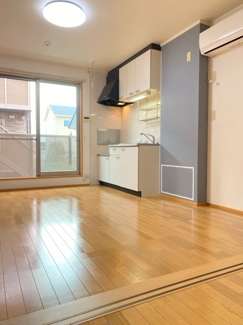 シェ・モア志都呂Aのリビング