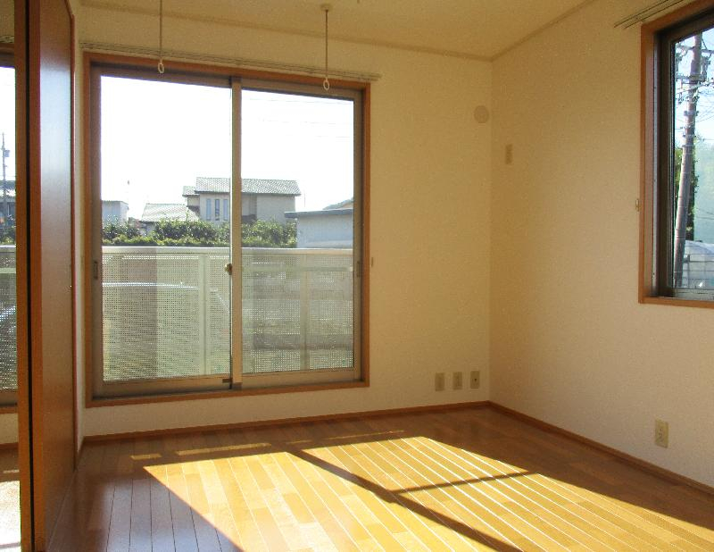 玄関：101写真参照