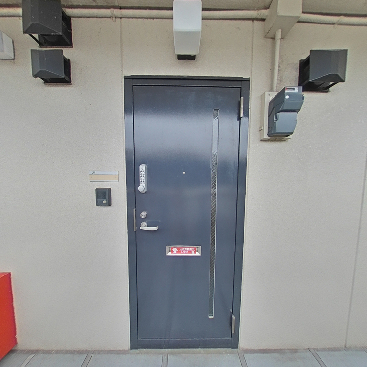 クレール塚本の玄関