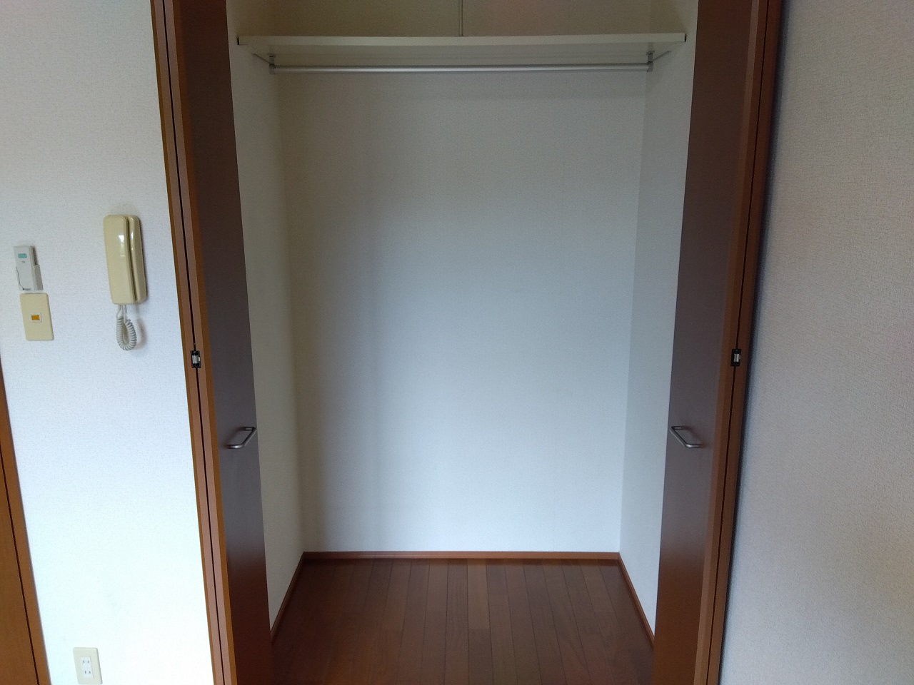 ※同型101の写真です。