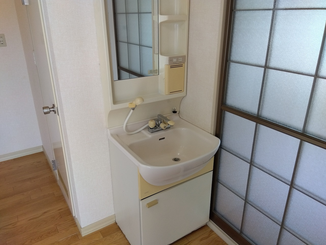 フレグランス春日の洗面所