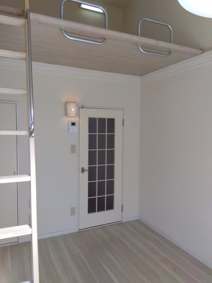 他の同型の部屋の写真です。現状有姿。